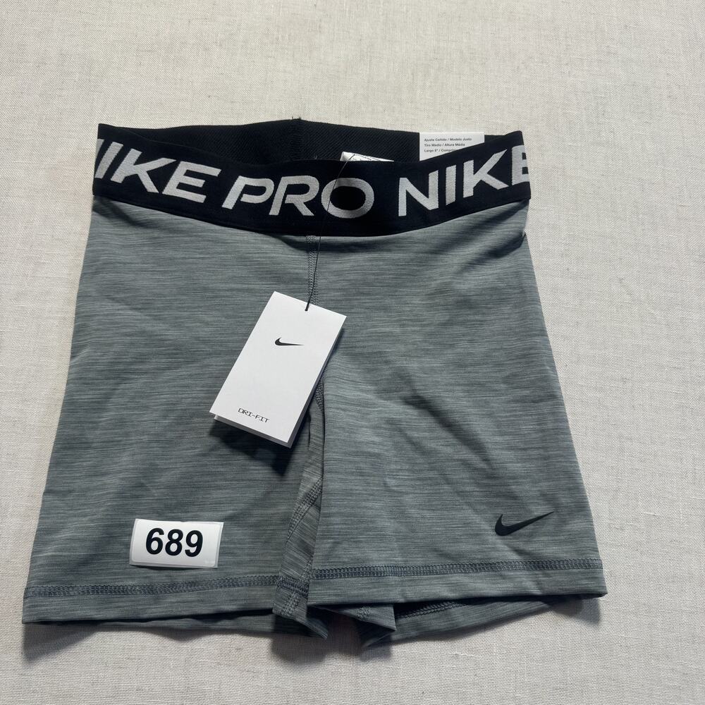 Nike Pro Training  Shorts‎ Women Sz S Gray Brand New